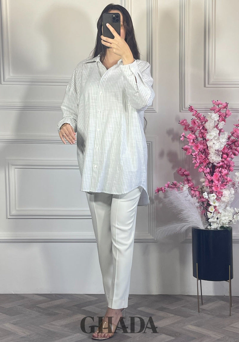 Chemise à rayures boutonnée