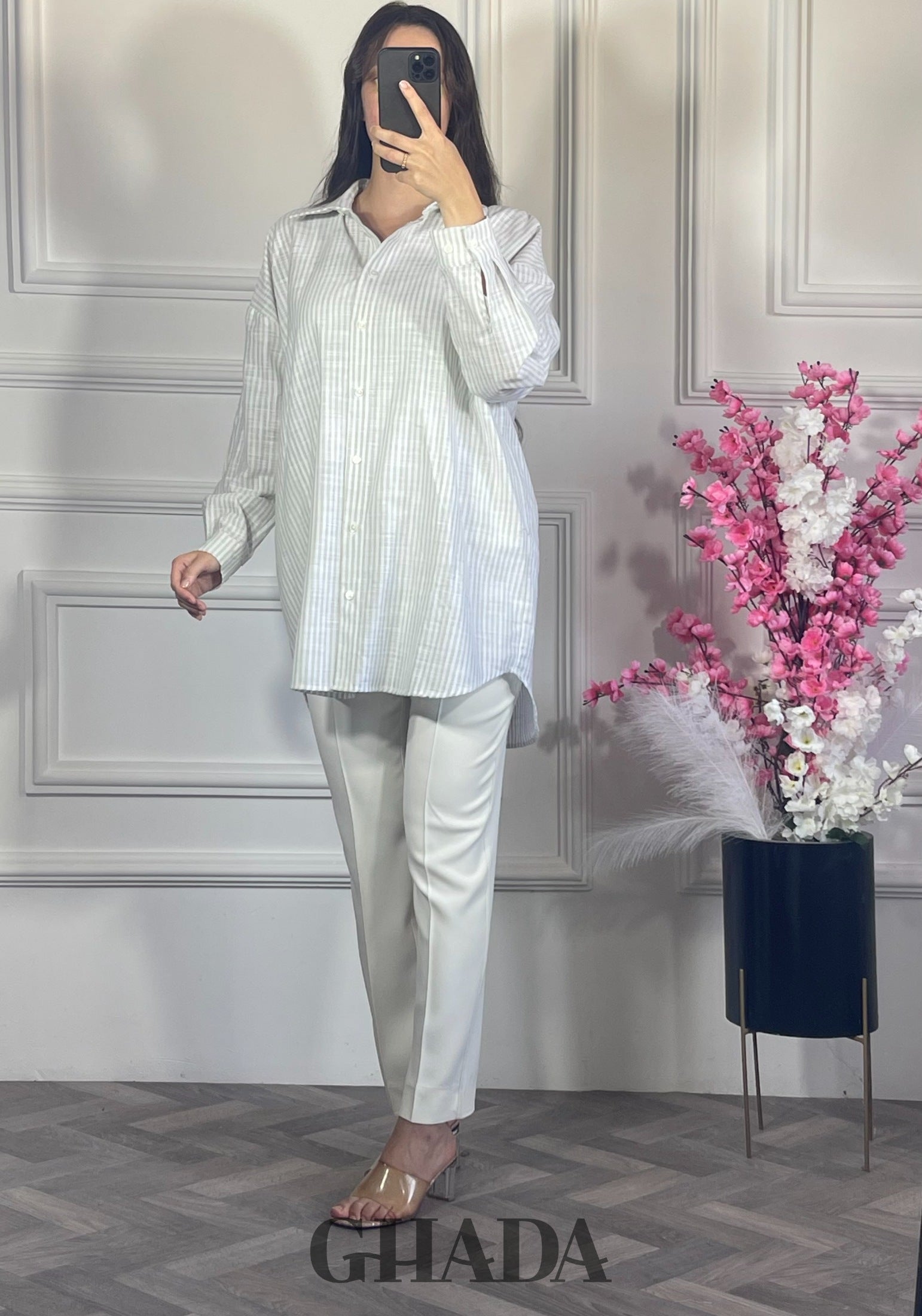 Chemise à rayures boutonnée vue complète - chemise femme - GHADA FASHION