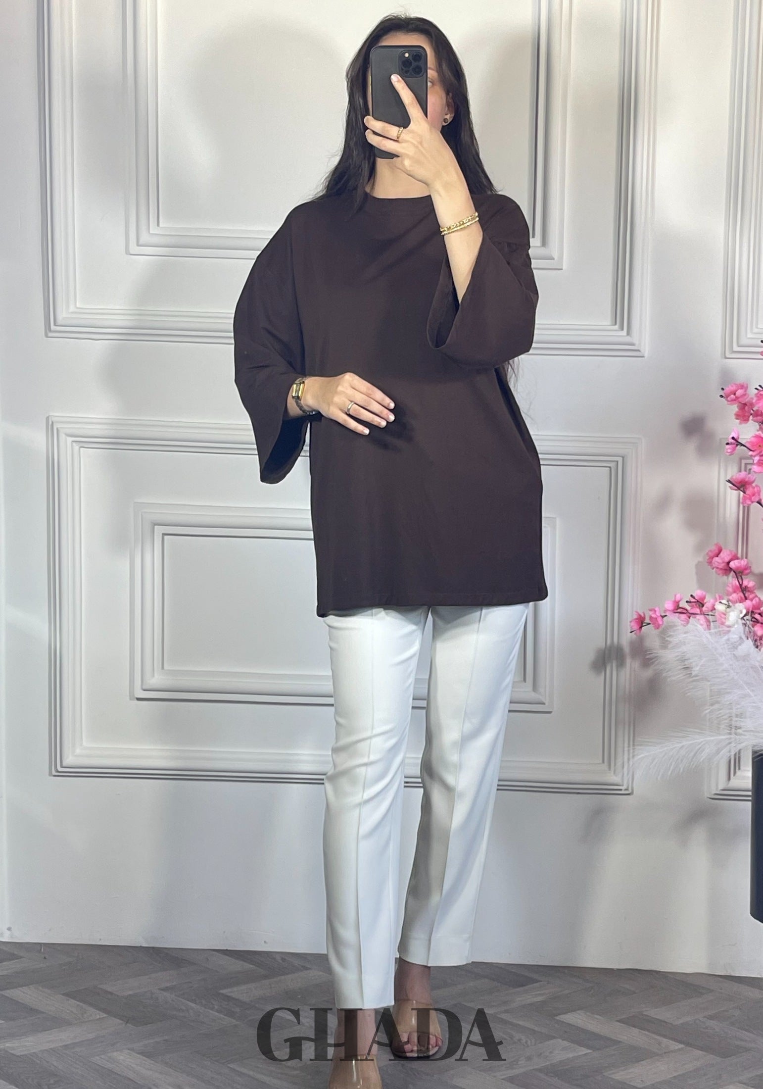 Pull avec manches trois quarts - Marron chocolat vue de face - chemise femme - GHADA FASHION