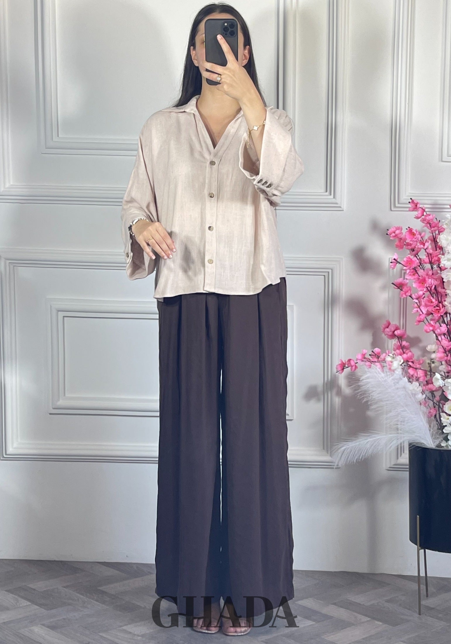 Chemise avec manches trois quarts - Beige vue de dos - chemise femme - GHADA FASHION