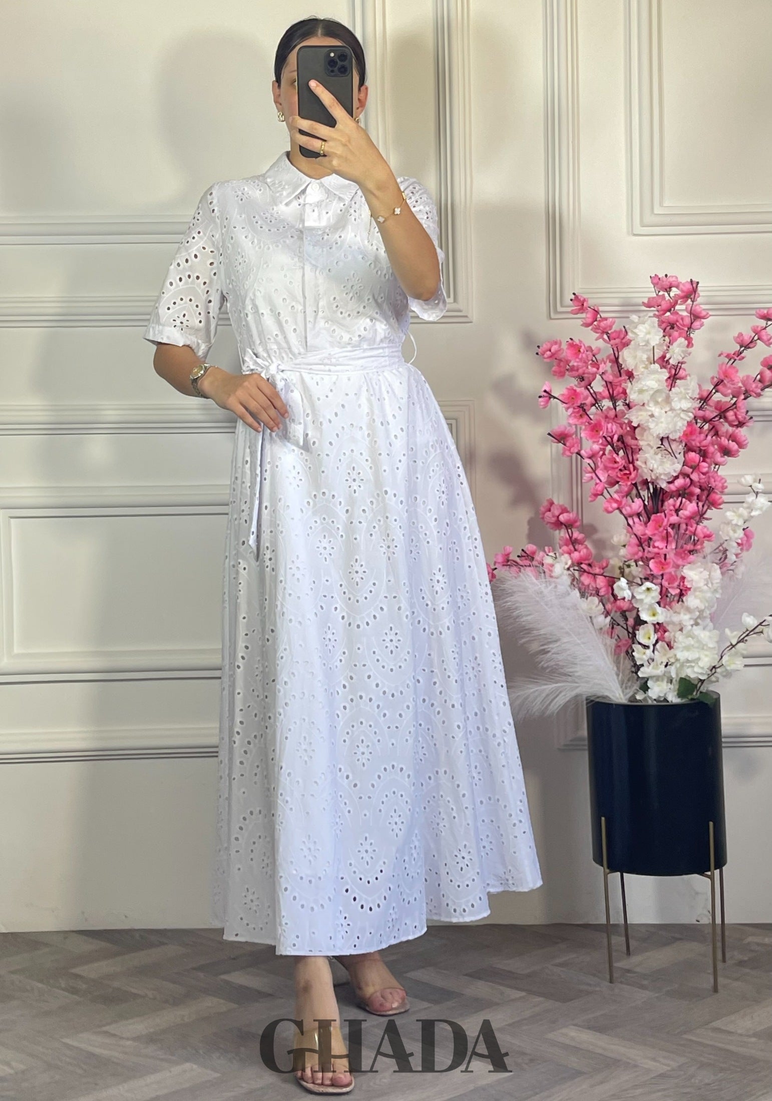 Robe brodée demi manches - Blanc vue complète - robe longue femme - GHADA FASHION