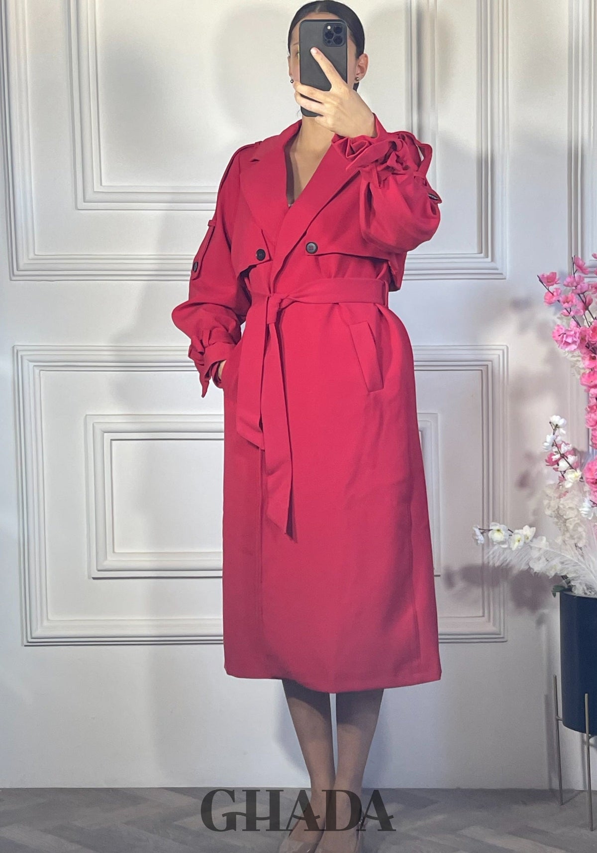 Trench long oversize ceinturé - Rouge détail broderie - manteau femme - GHADA FASHION
