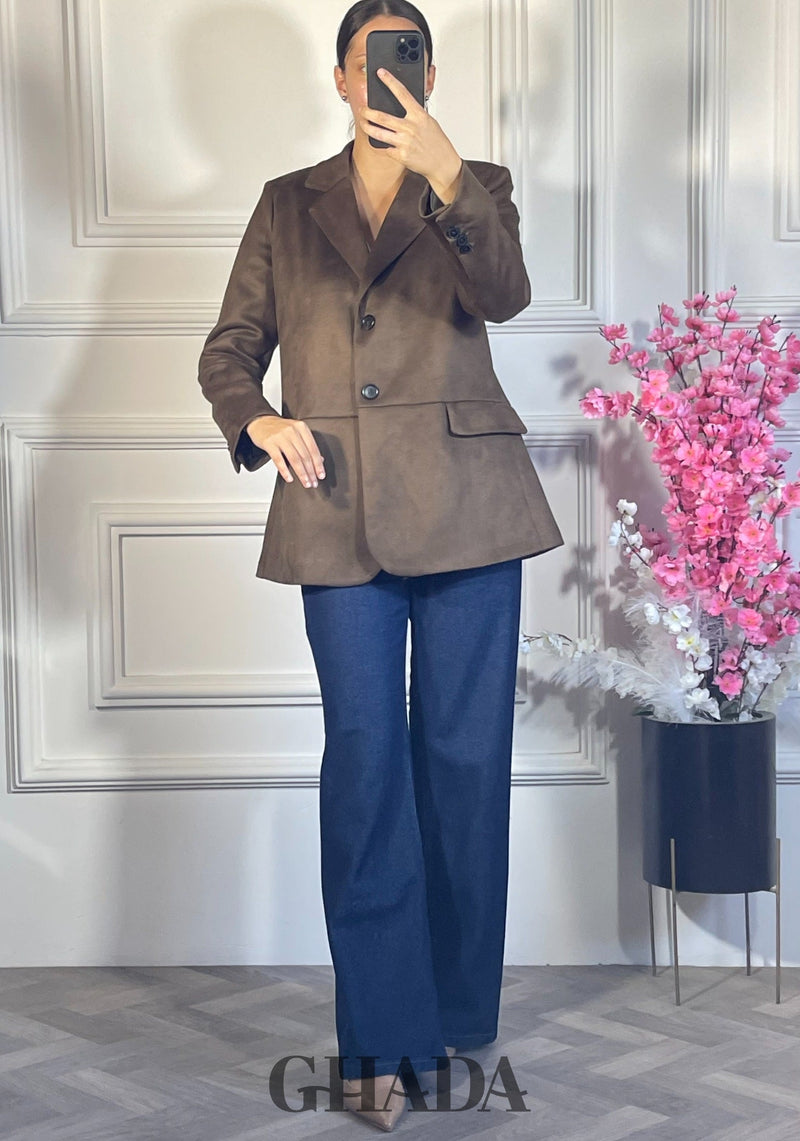 جاكيت نسائي من الشامواه باللون البني الشوكولاتة – GHADA