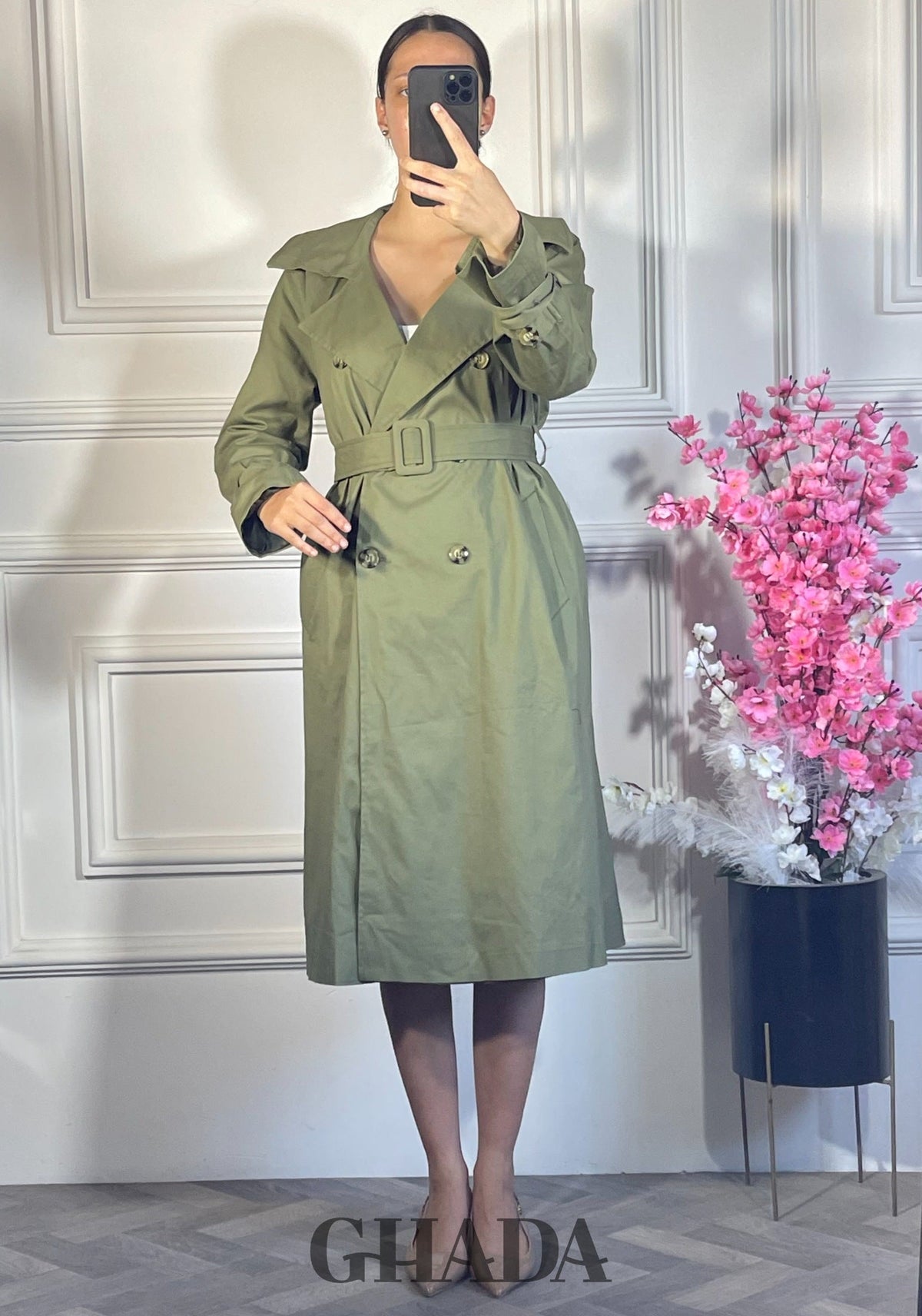 Trench-coat long ceinturé - Vert kaki détail broderie - manteau femme - GHADA FASHION