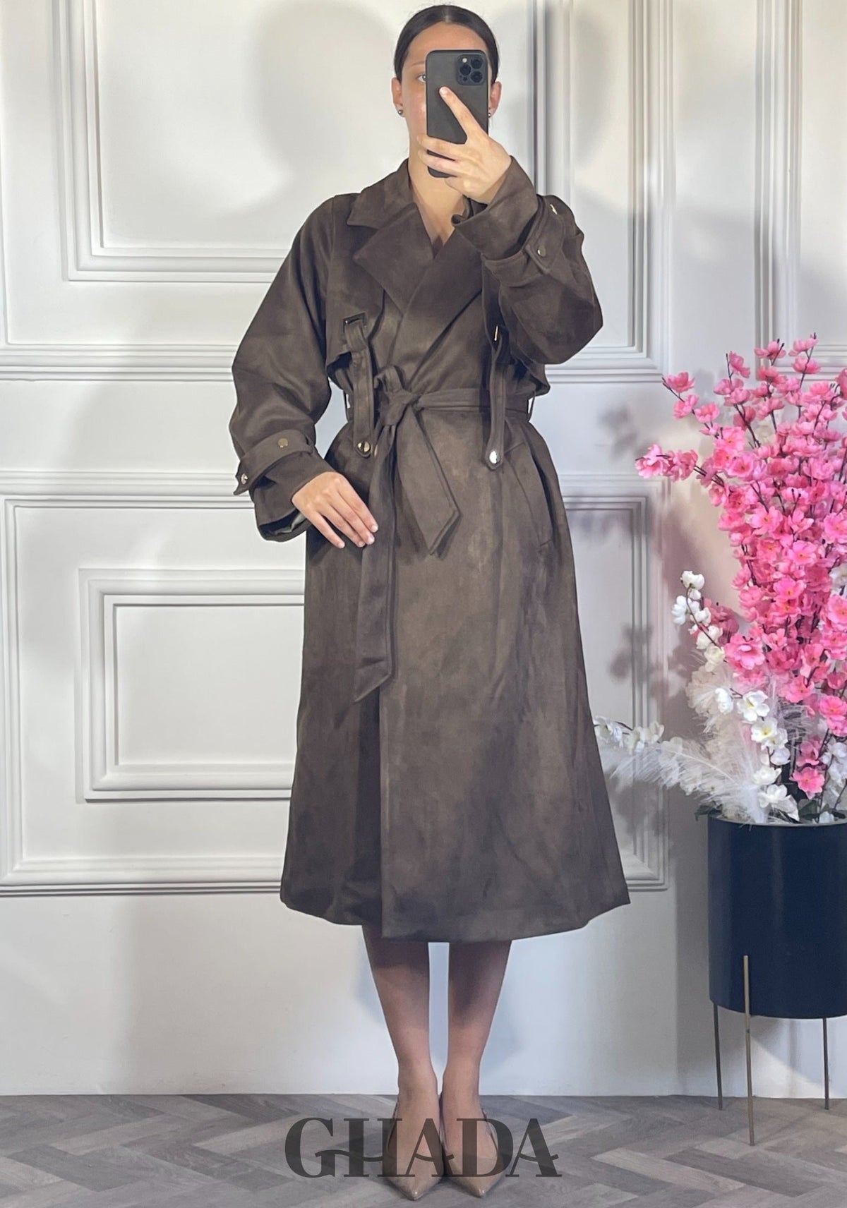 Trench manteau long en daim - Marron chocolat vue de dos - manteau femme - GHADA FASHION