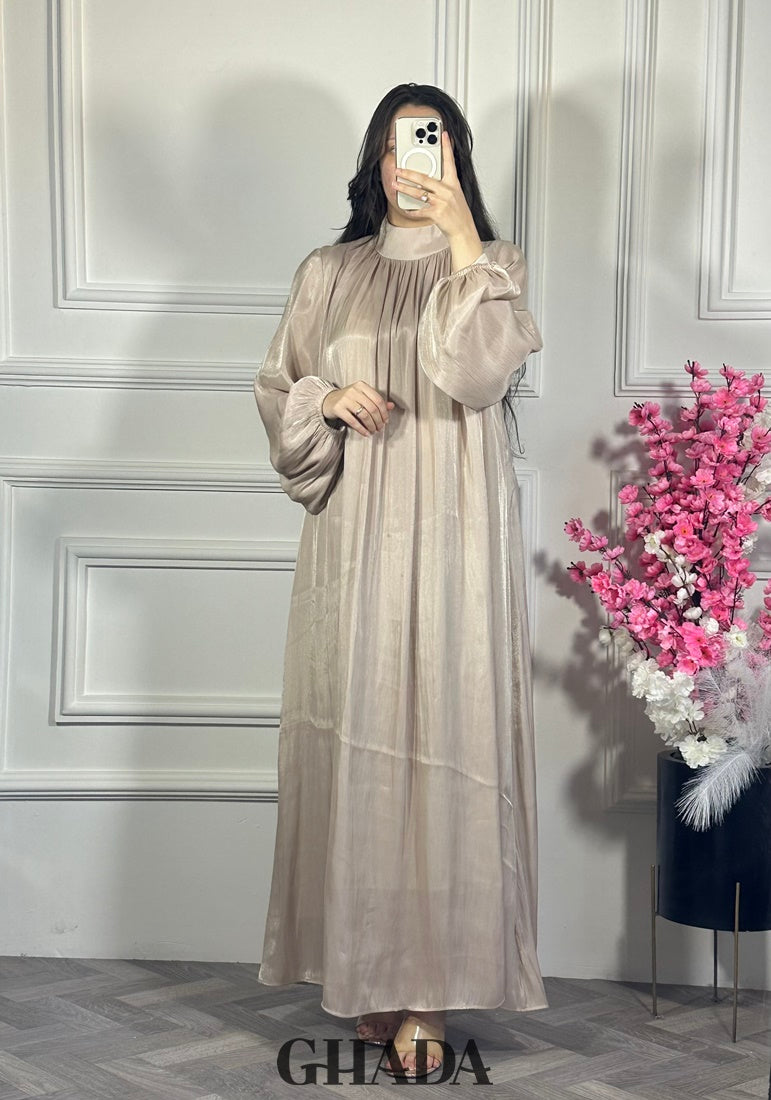 Robe longue en beige