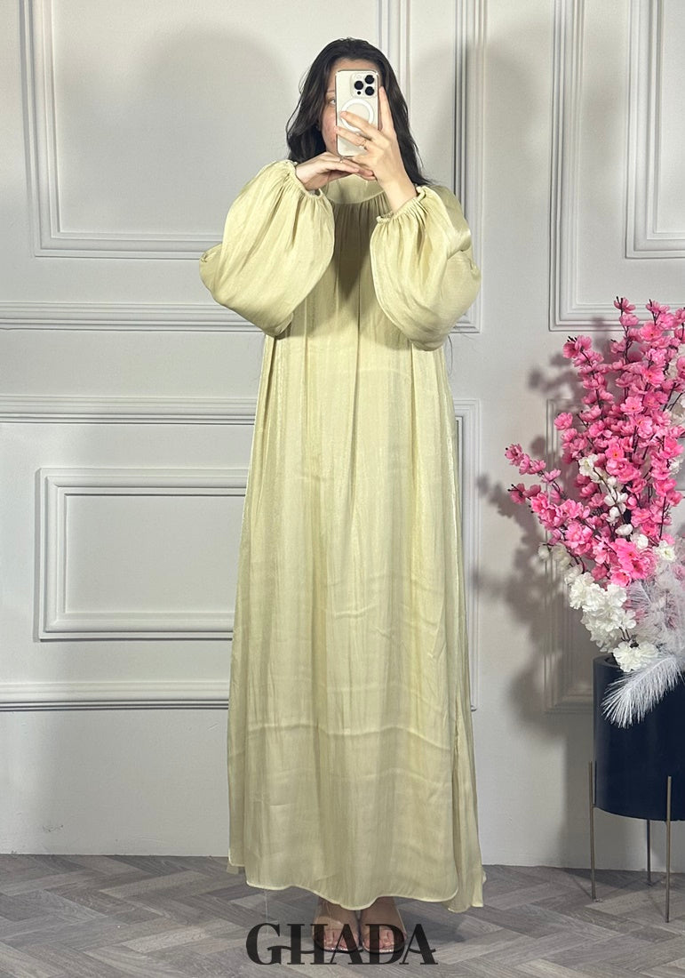 Robe longue en beige doré