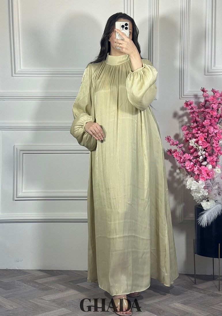 Robe longue en beige doré