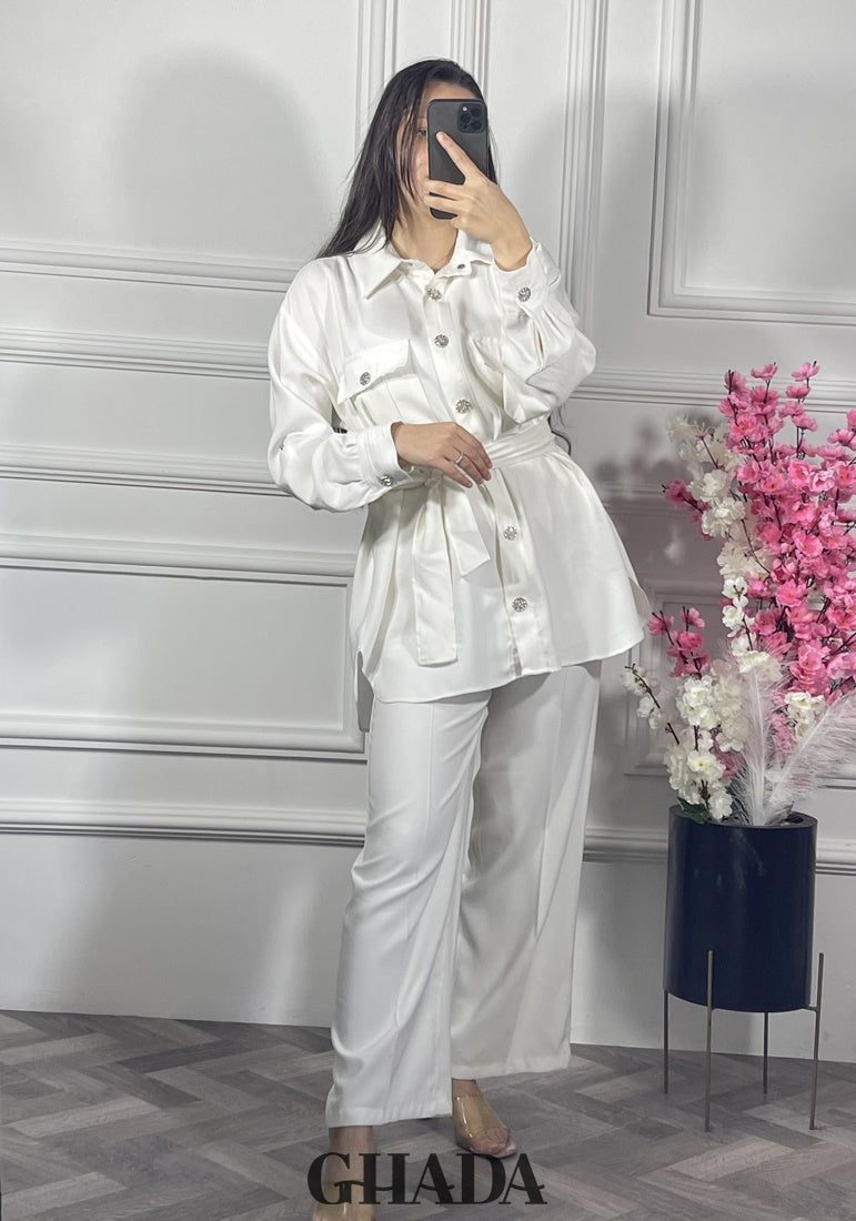 Ensemble avec pantalon en blanc