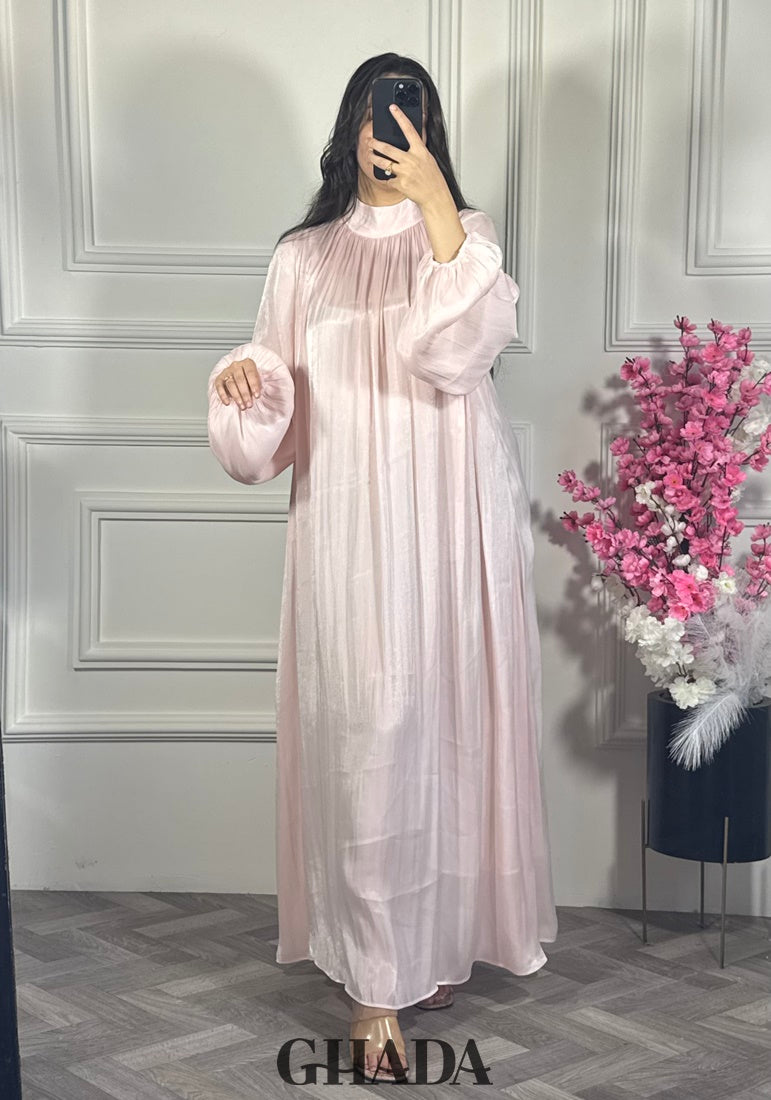 Robe longue en rose bebe