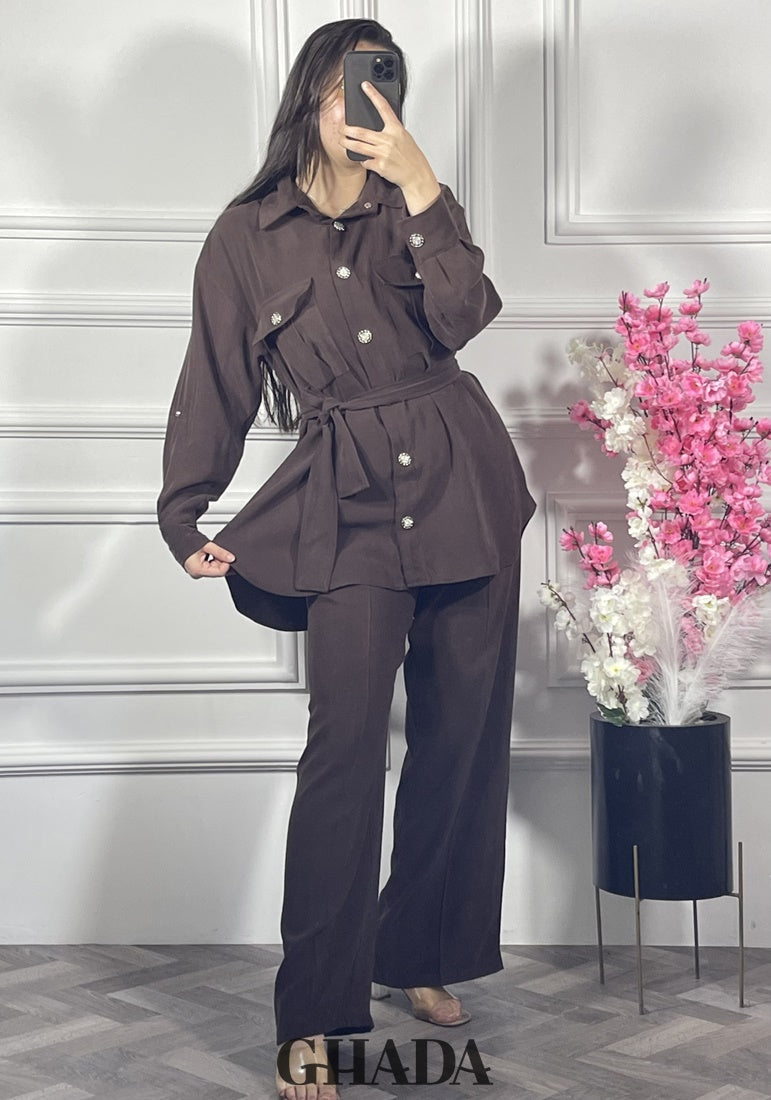 Ensemble avec pantalon en marron