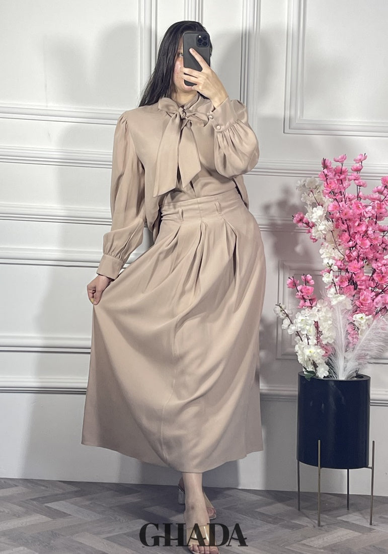 Ensemble chemise avec jupe