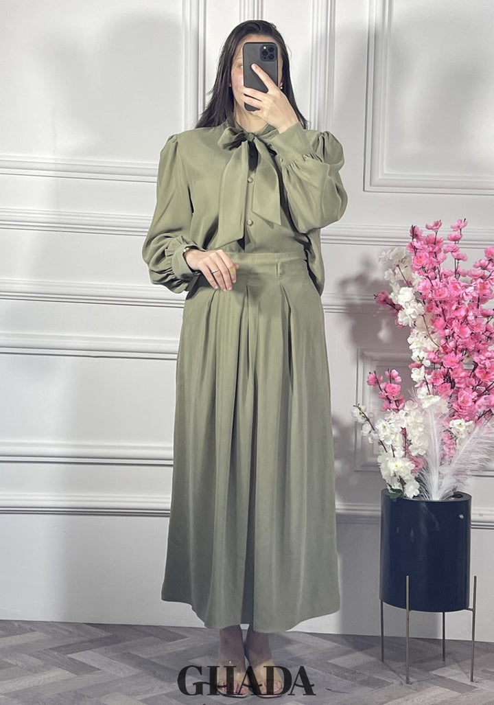 Ensemble chemise avec jupe