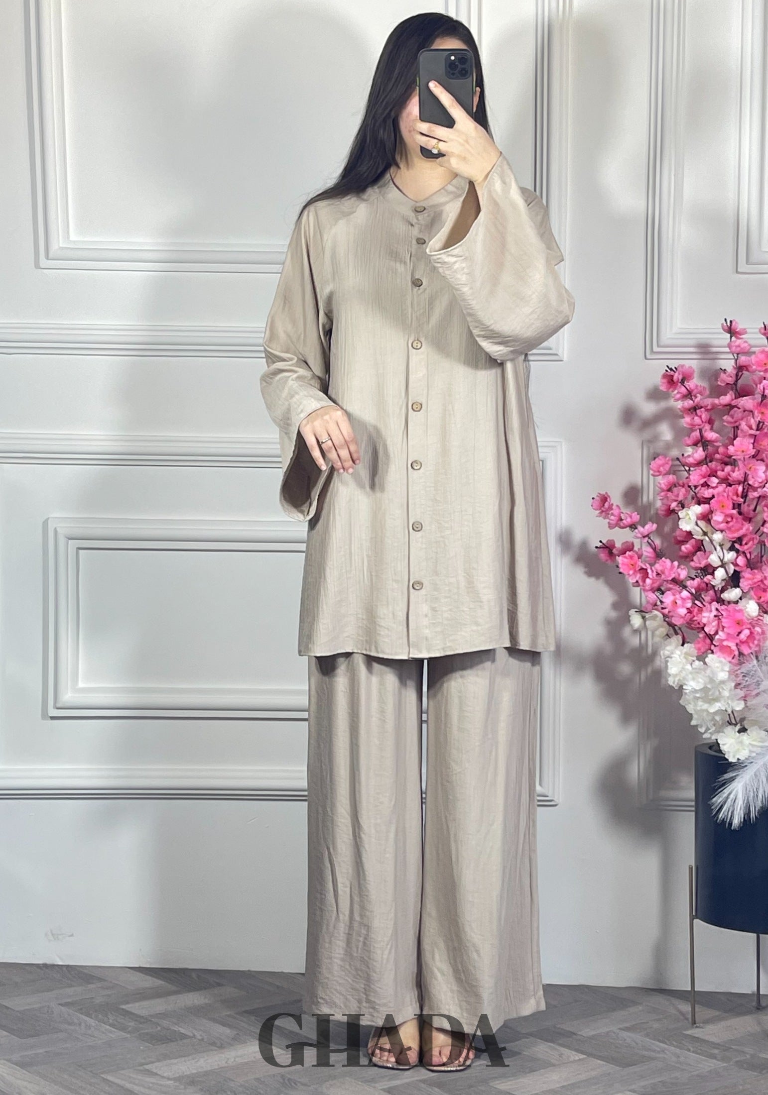 Ensemble en lin brodé - beige