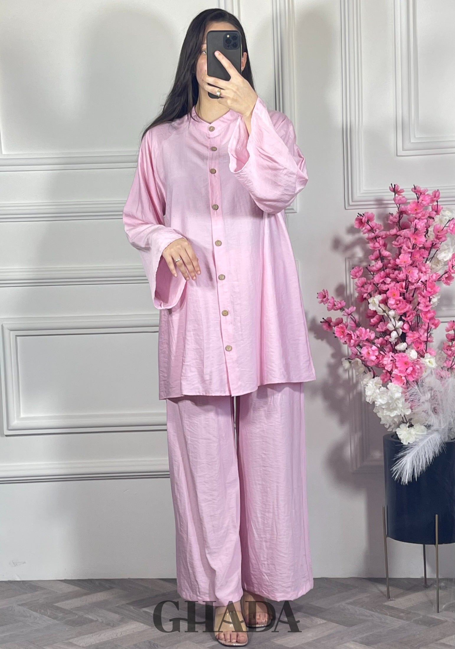 Ensemble en lin brodé - rose