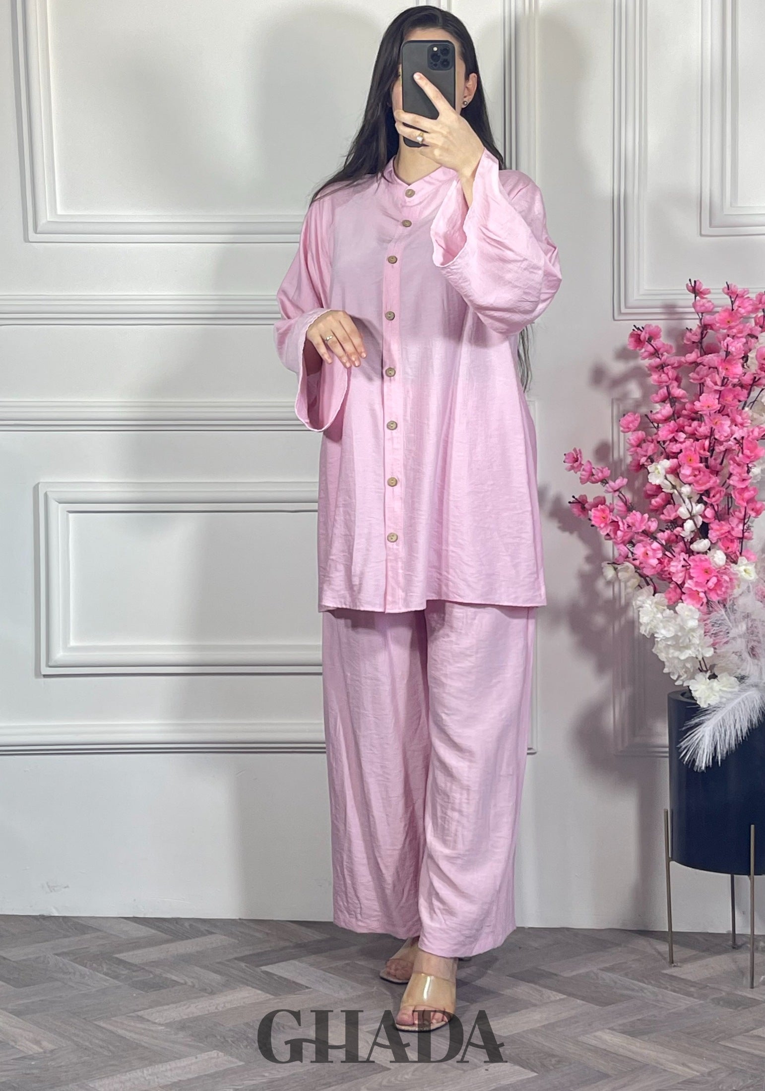 Ensemble en lin brodé - rose