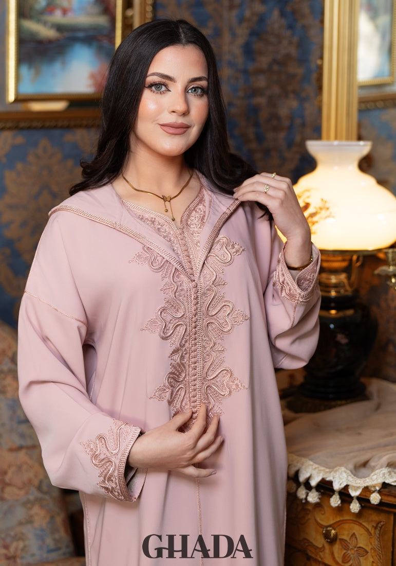 Djellaba traditionnelle avec Qmiss