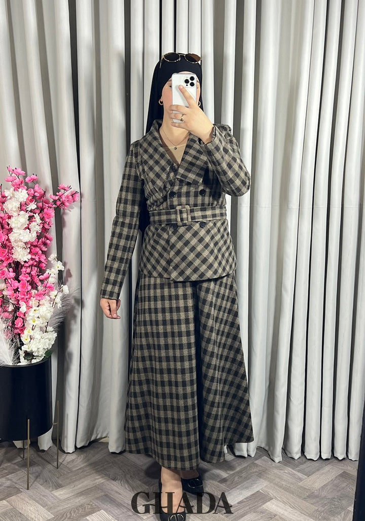 Ensemble veste et jupe à carreaux