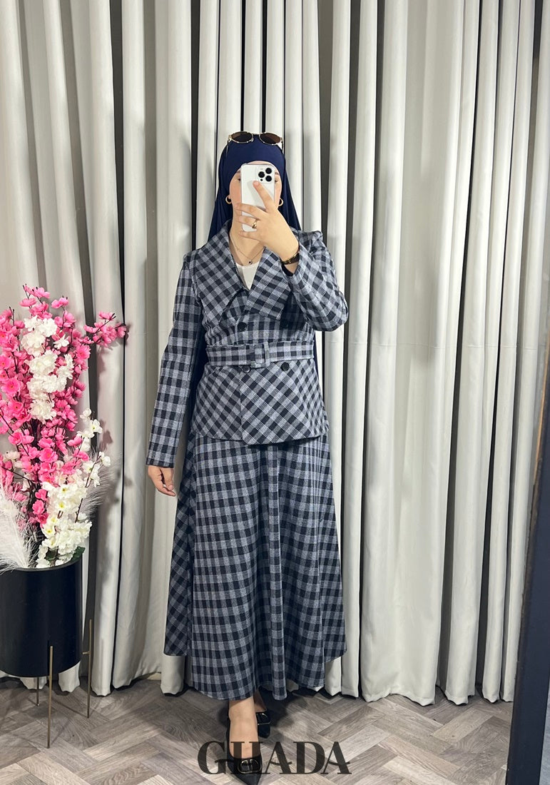 Ensemble veste et jupe à carreaux