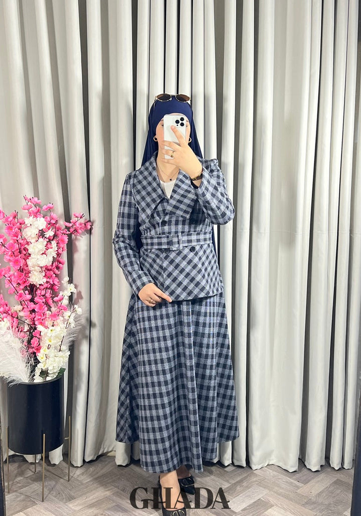 Ensemble veste et jupe à carreaux