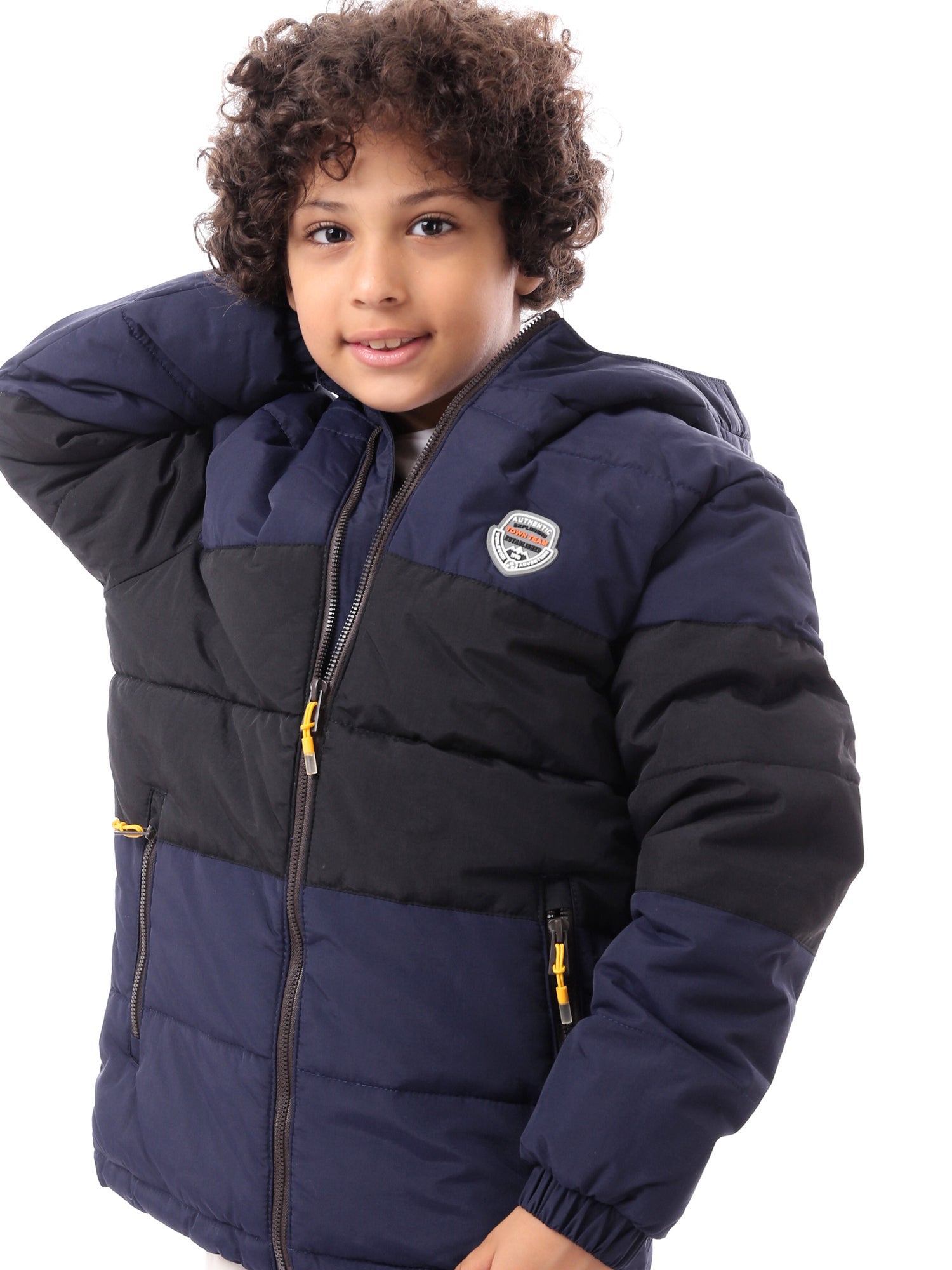 Veste d’hiver garçon matelassée avec capuche au design pratique et chaud – JAC24WFWP28804TB1