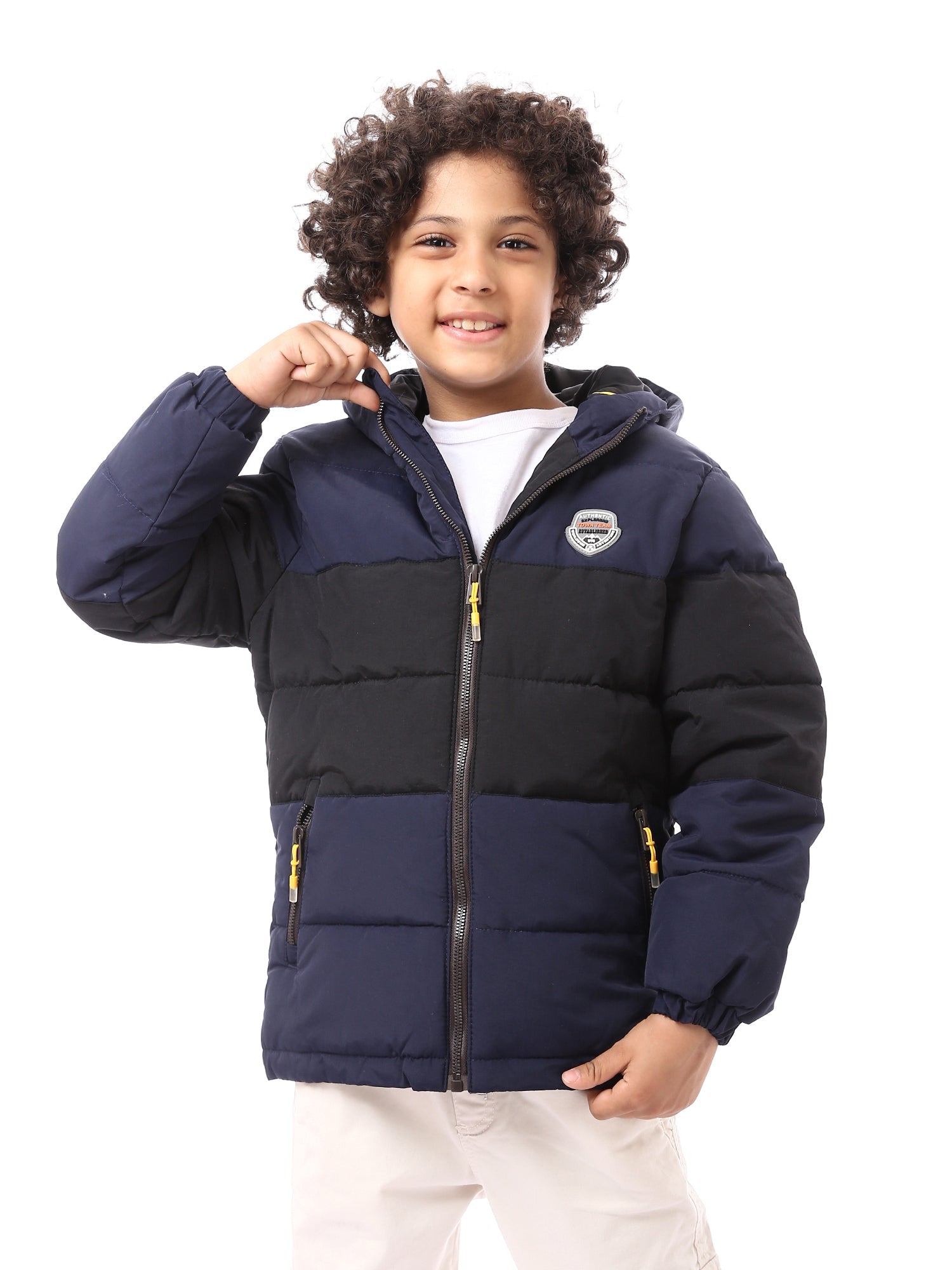 Veste d’hiver garçon matelassée avec capuche au design pratique et chaud – JAC24WFWP28804TB1