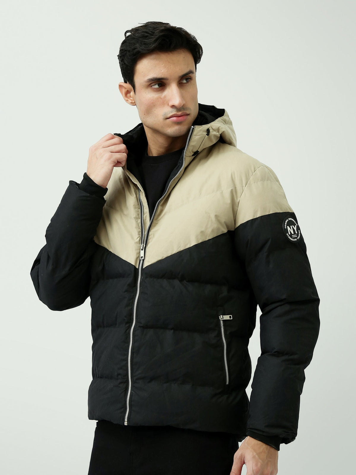 Veste homme matelassée avec capuche au design moderne - JAC24WWCP28421TM1