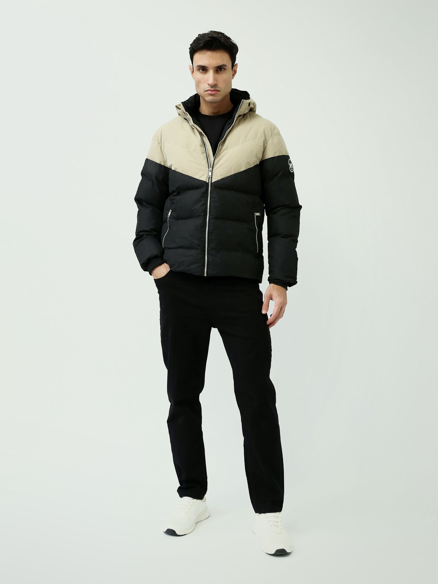 Veste homme matelassée avec capuche au design moderne - JAC24WWCP28421TM1