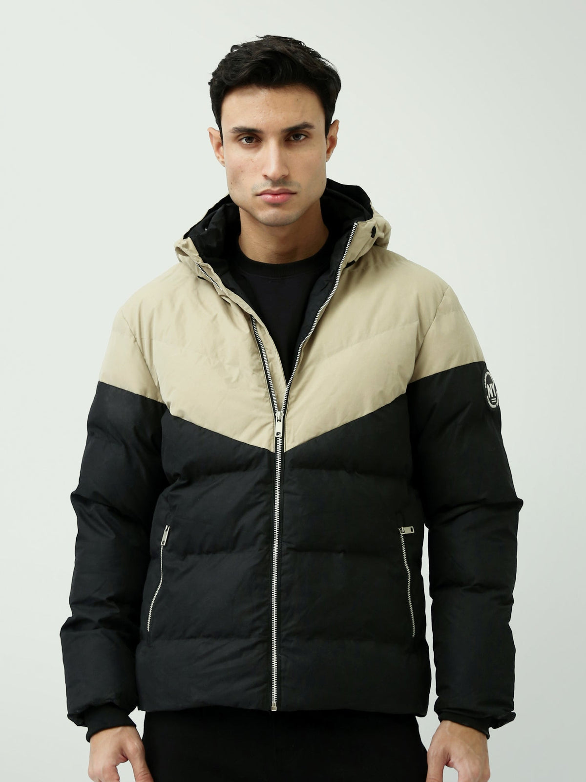 Veste homme matelassée avec capuche au design moderne - JAC24WWCP28421TM1