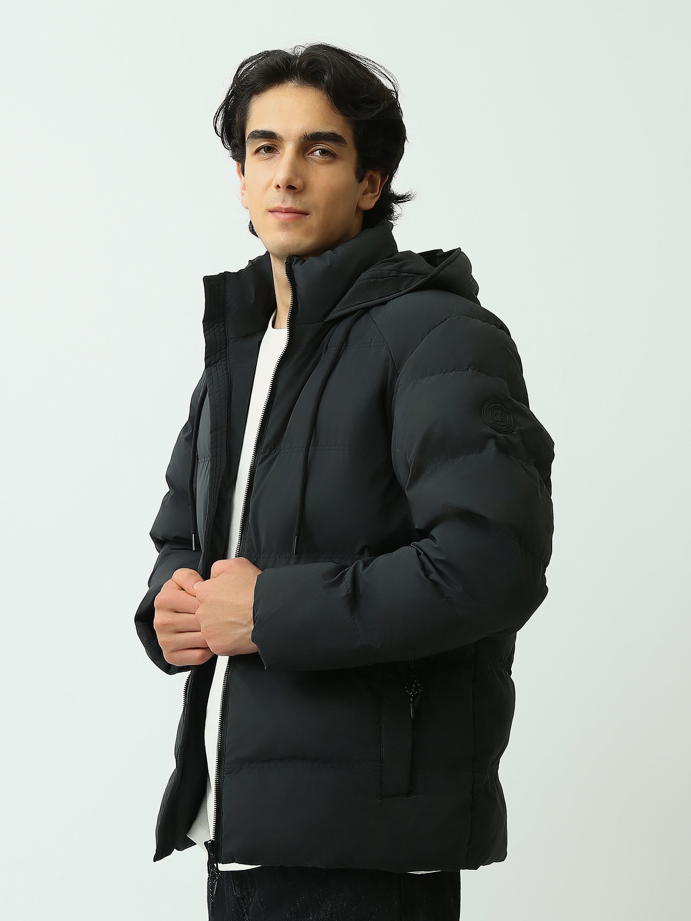 دوبون رجالي مع غطاء رأس مبطن بتدفئة مثالية و أسلوب عصري - JAC26WWBP28057TM1 