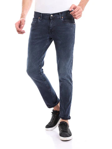 Jean homme bleu foncé à coupe confortable au design moderne - JNS22SFDN22724TS1