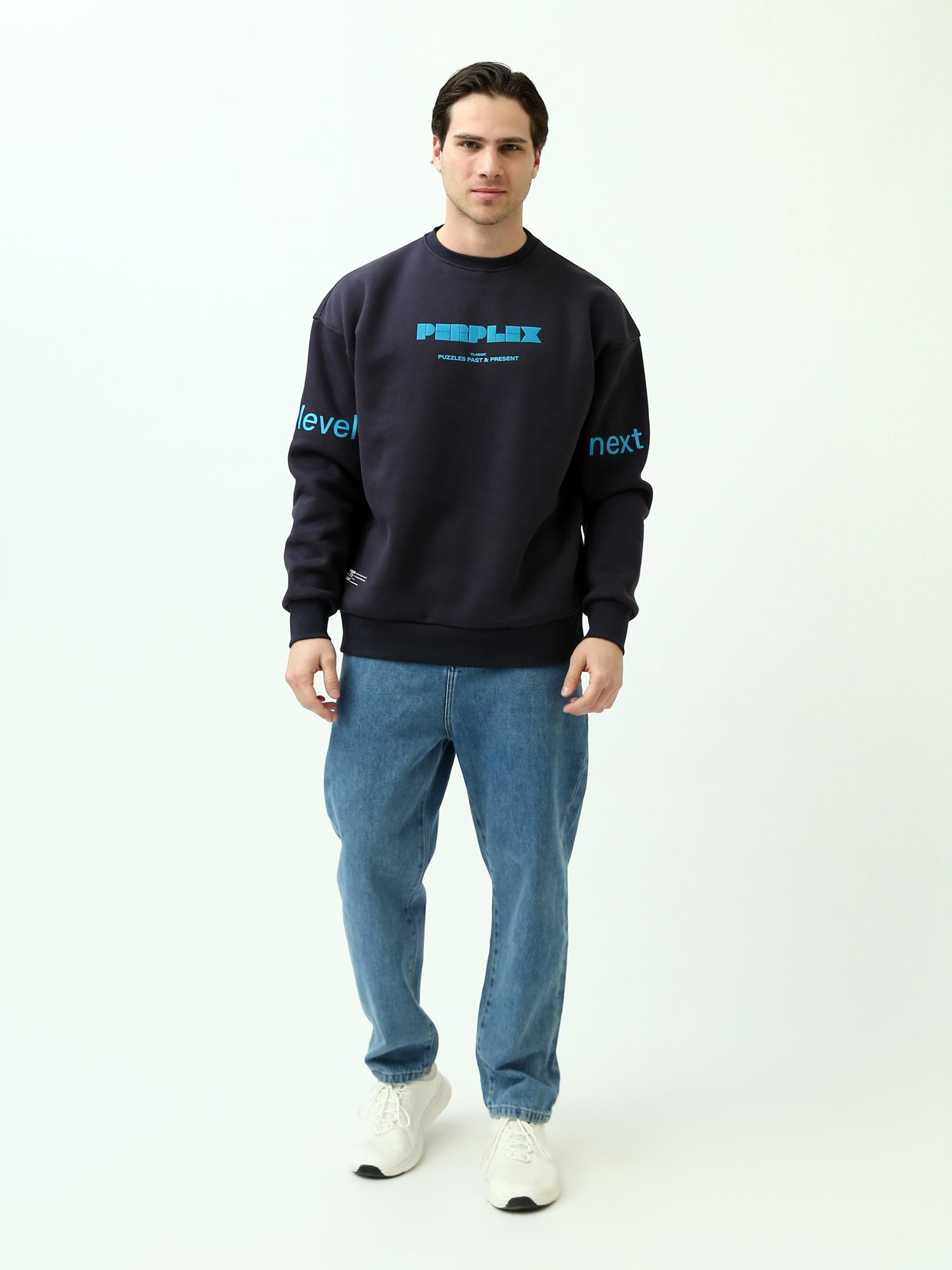 بنطال جينز رجالي باللون الأزرق مع تفاصيل تمزقات - JNS25GBBW22146TM1