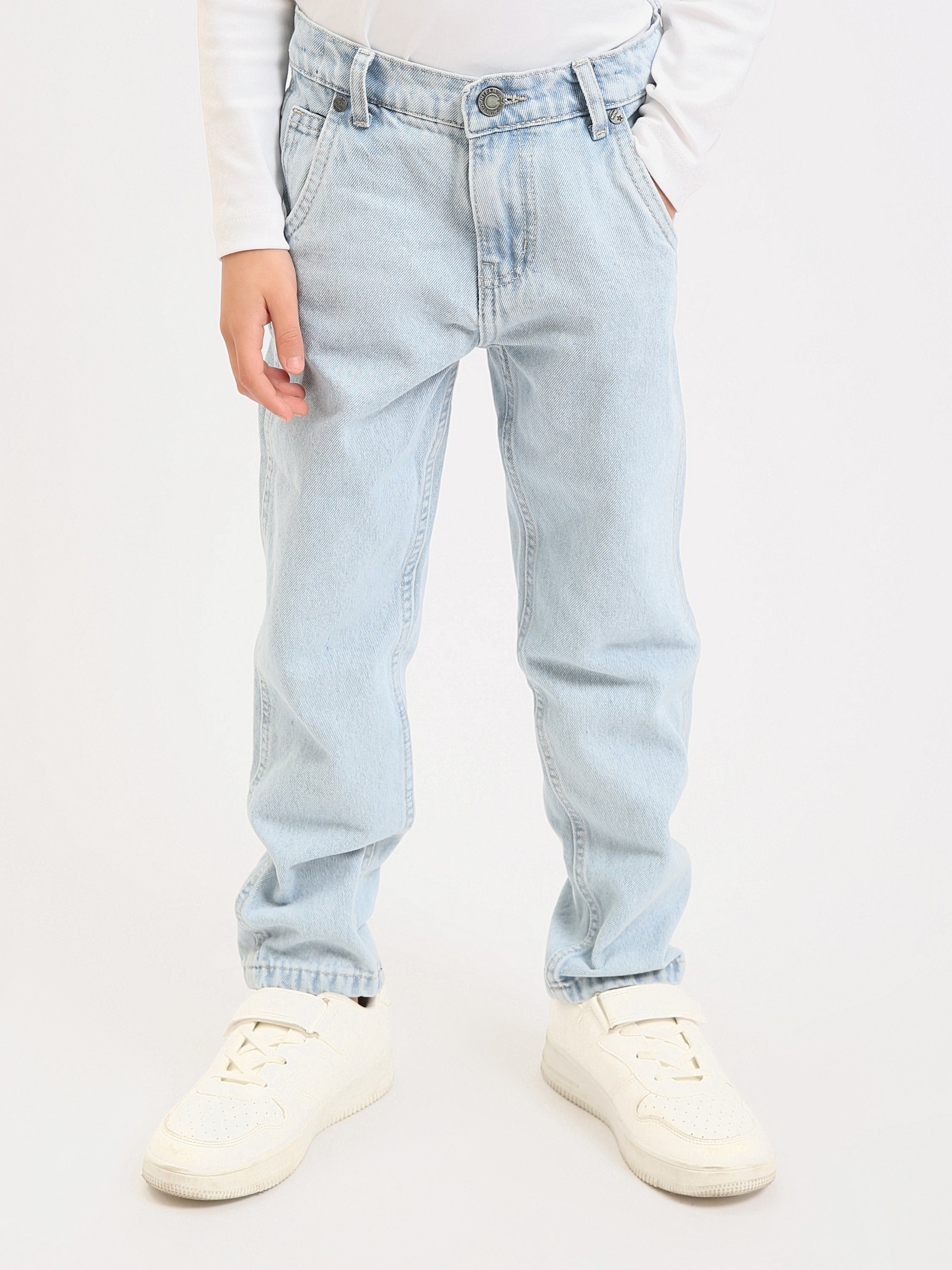 Jean garçon en denim coupe droite – JNS25GMBW76703MB1