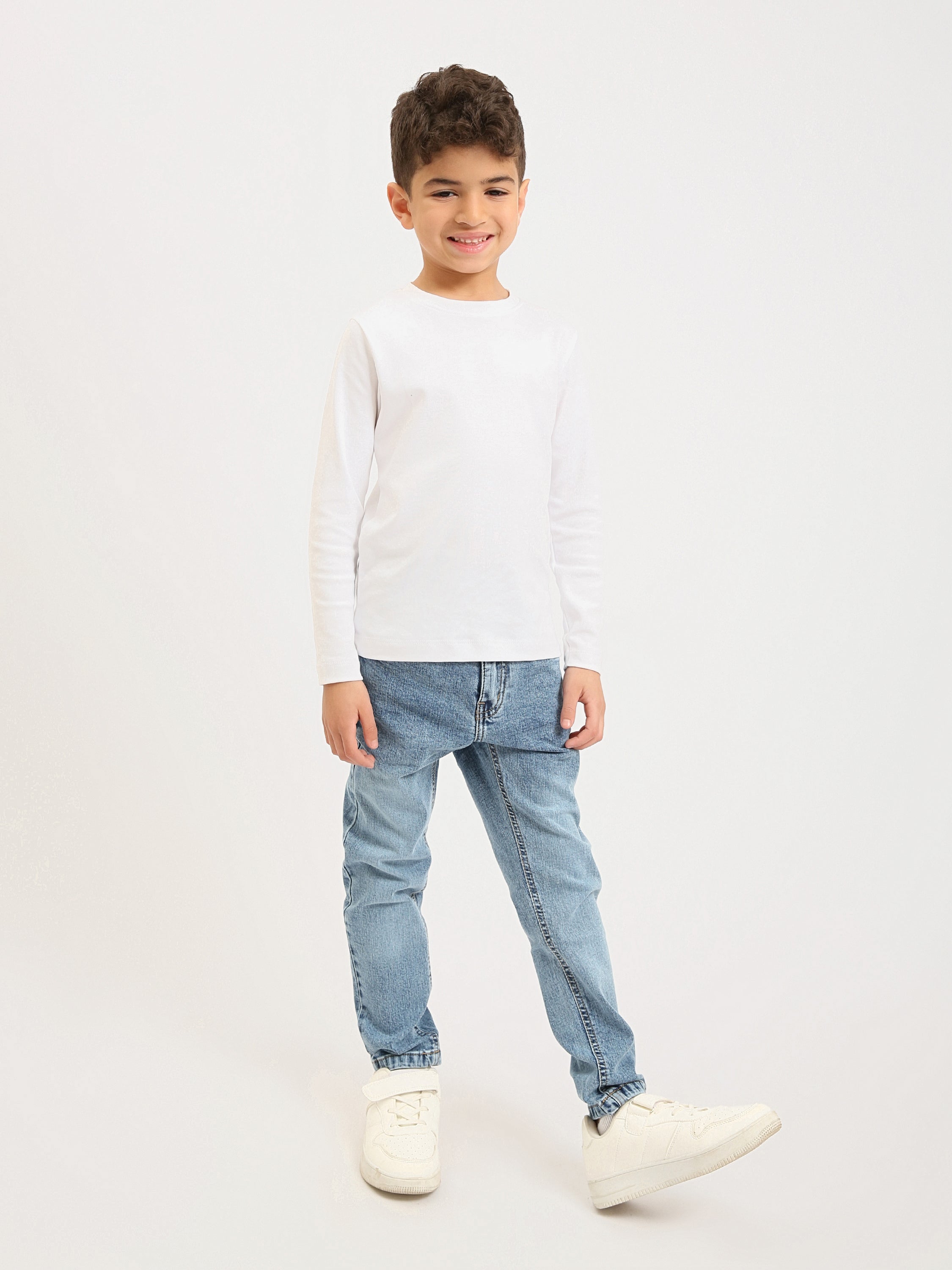 Jean garçon coupe confortable – Style moderne et usage quotidien - JNS25GSBW76700MB1