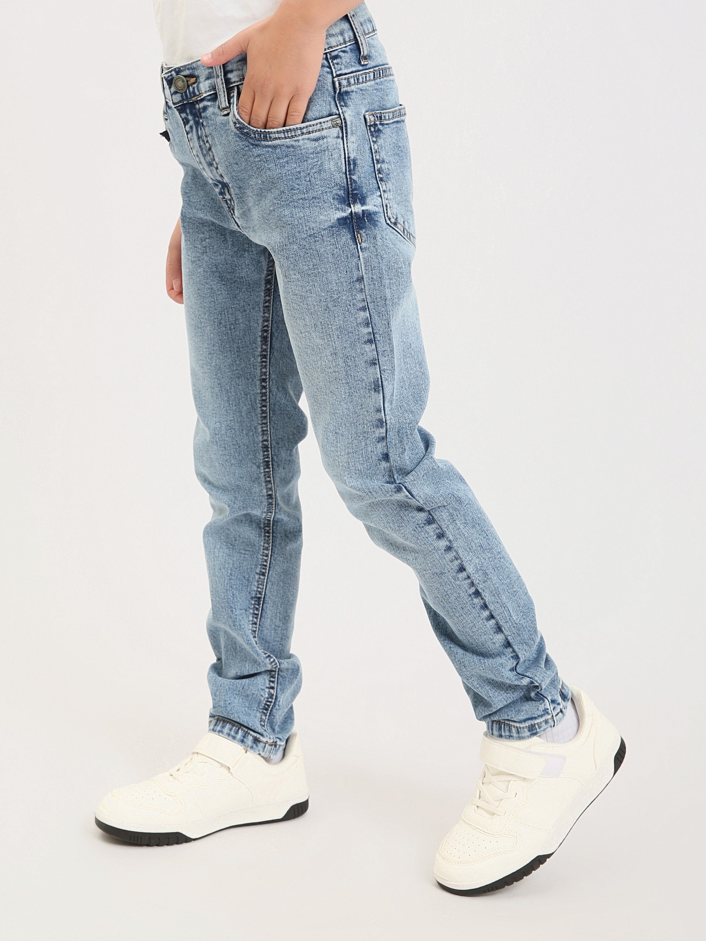 Jean ado garçon coupe droite – Denim confortable pour le quotidien - JNS25GSBW76700MJ1