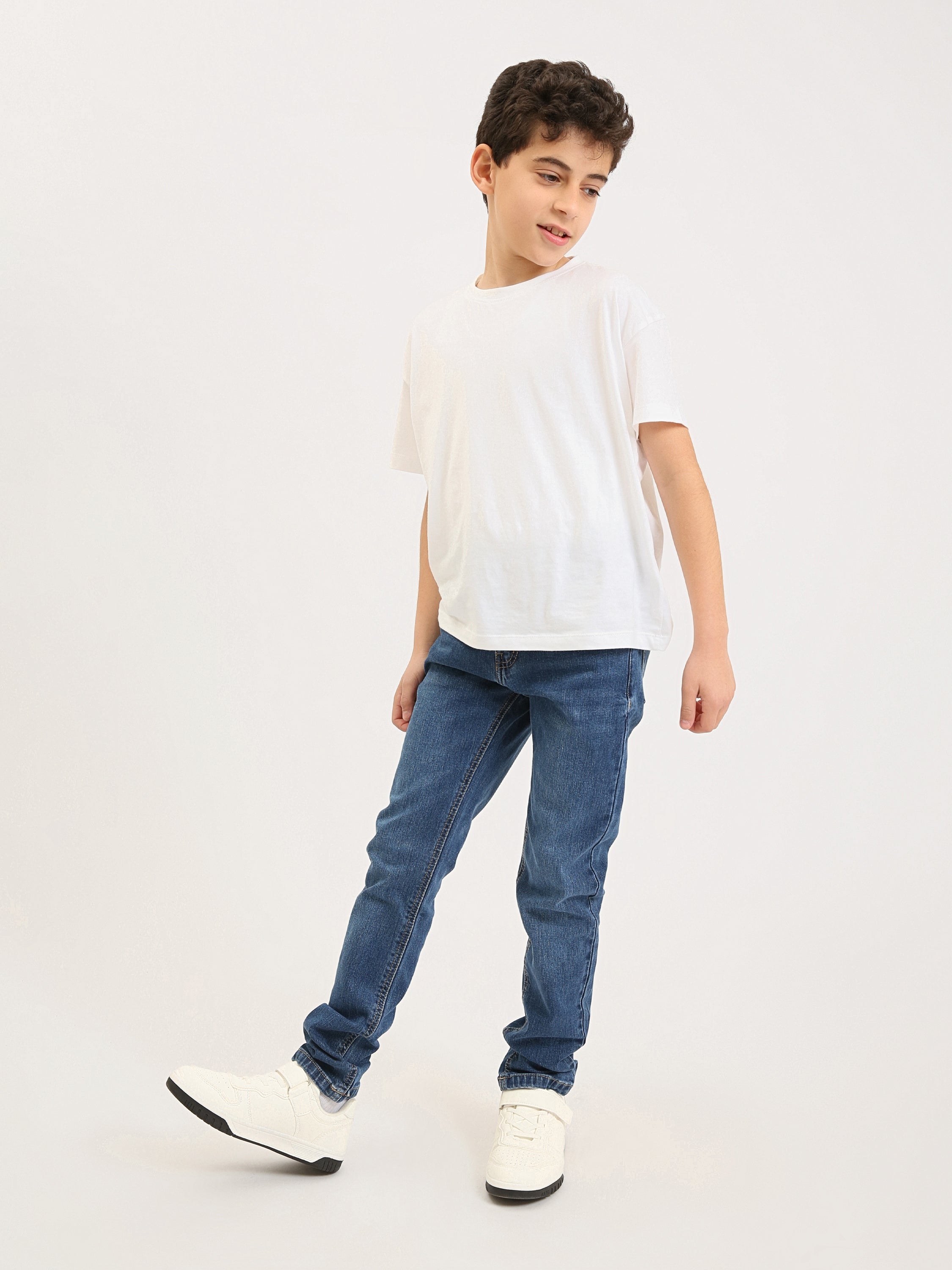 Jean ado garçon coupe droite – Denim confortable pour le quotidien - JNS25GSBW76700MJ1