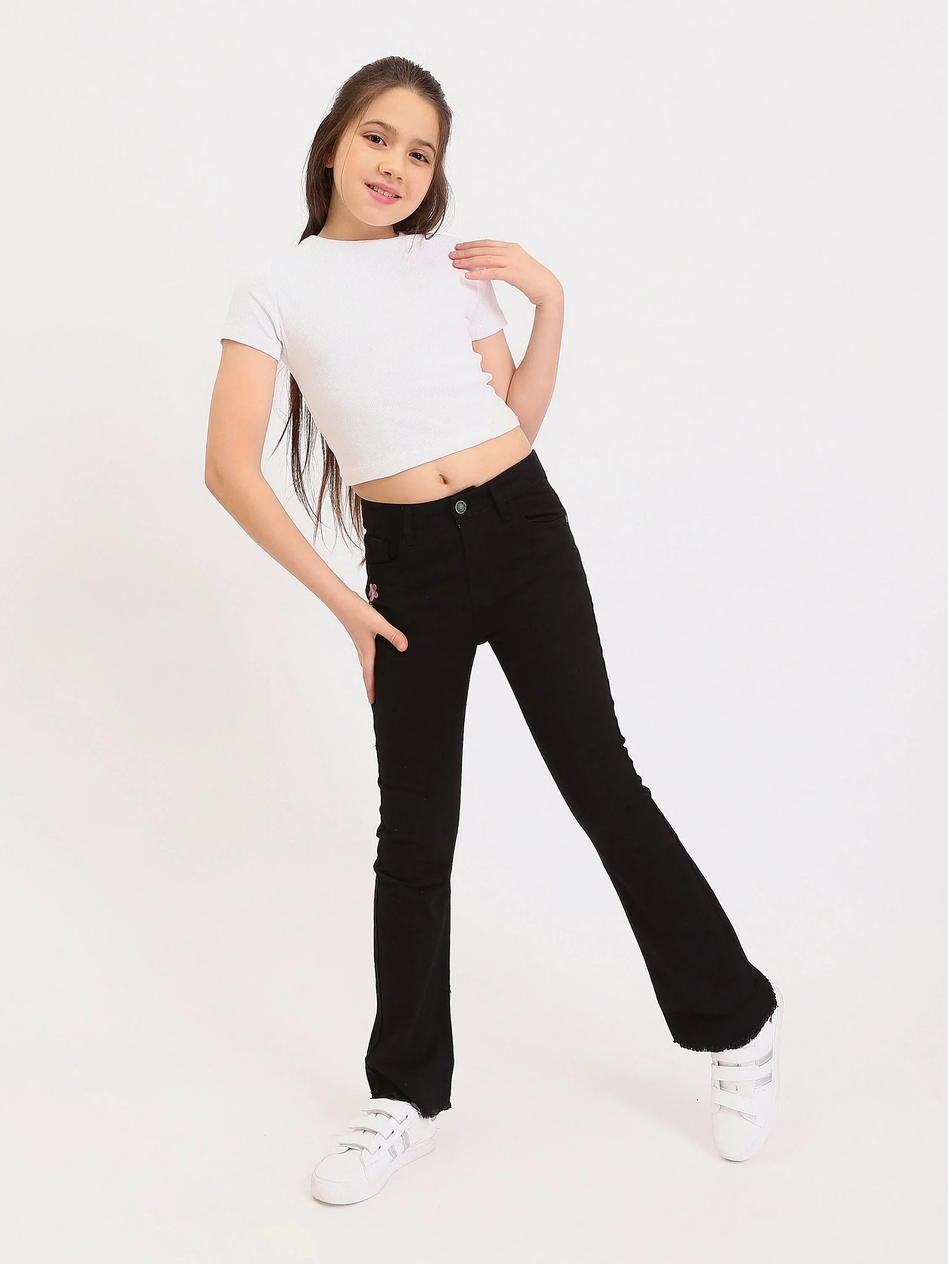 Jean fille ado bootcut avec broderie fleurs et finition effilochée - JNS25GSIW71404MR1 - Justyol