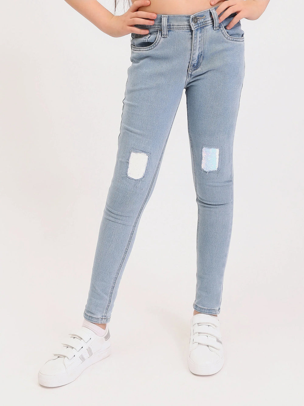 Jean Skinny Ado Fille Bleu Clair – Coupe Slim Stretch avec Détails Patchs - JNS25SKNE70568MR1