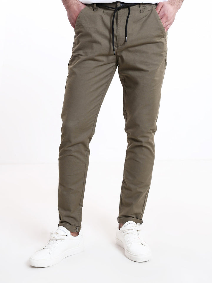 Pantalon homme en tissu à coupe droite moderne et confortable – JOG23GFGA24240TM1
