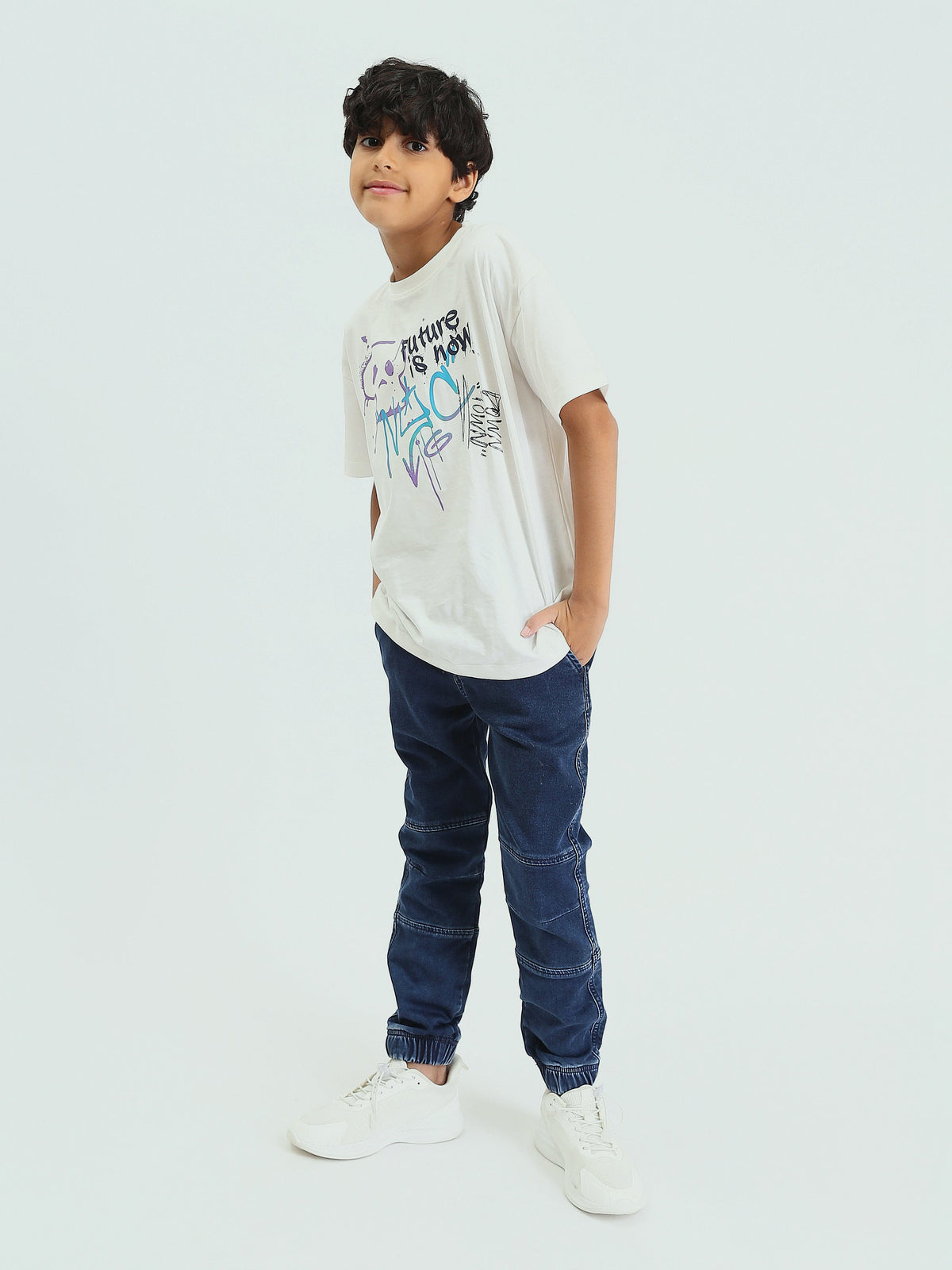 Jean pour garçon au design moderne avec taille élastique – JOG23SDWS32242TB1