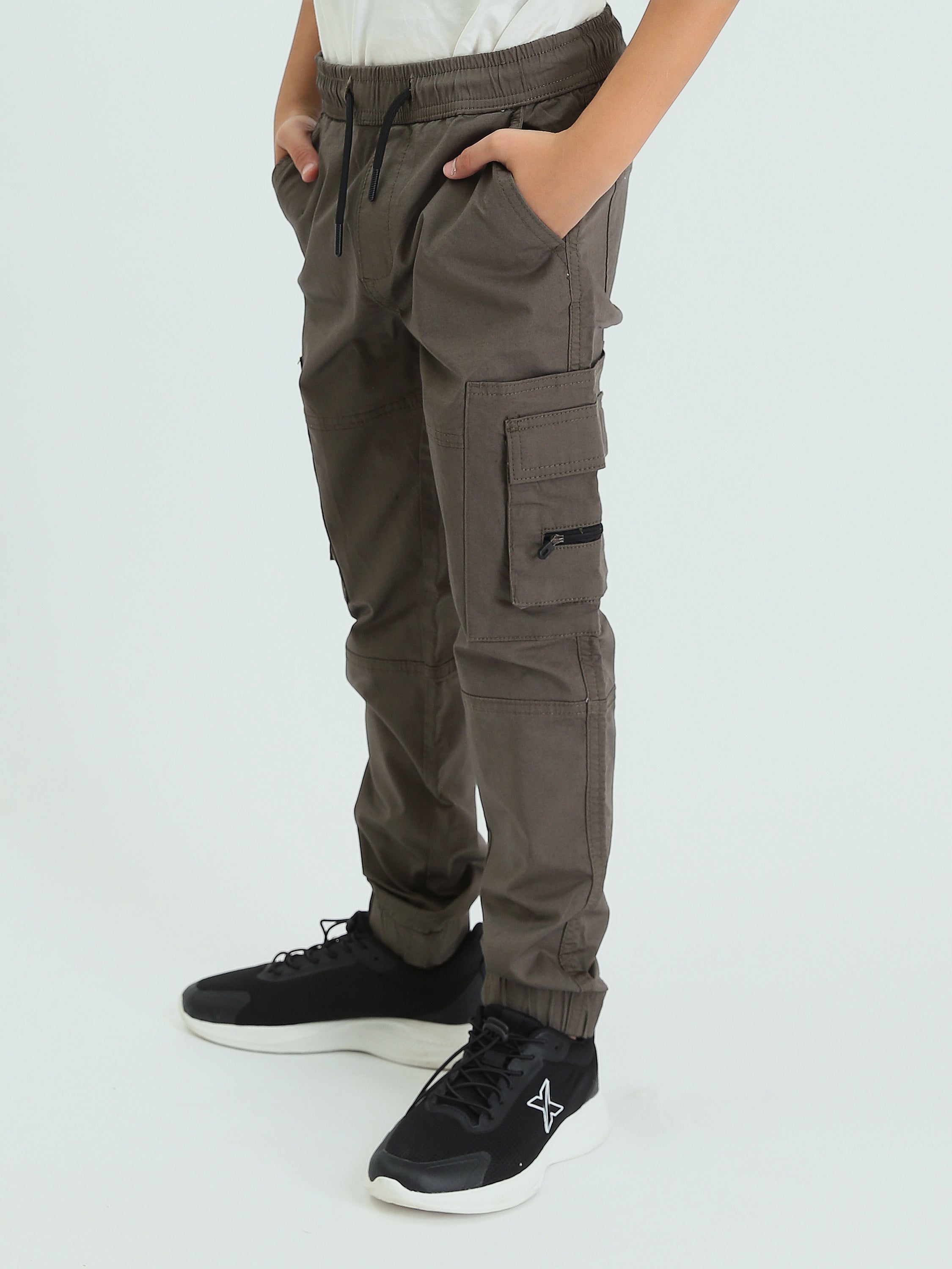 Pantalon de sport pour garçon avec taille élastique, poches latérales et design moderne - JOG23SGBL24259TB1