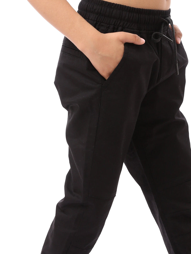 Pantalon de survêtement pour garçon avec taille élastique, au design pratique et confortable – JOG23SGBS24246TB1