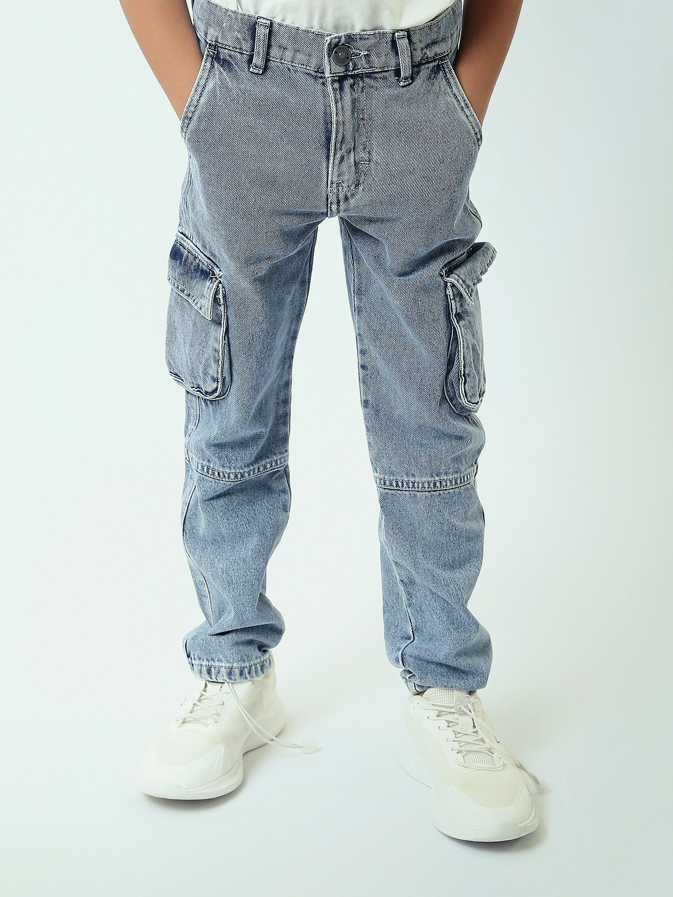 Jogger garçon style cargo en denim délavé avec poches latérales - JOG25GDWL24295TB1