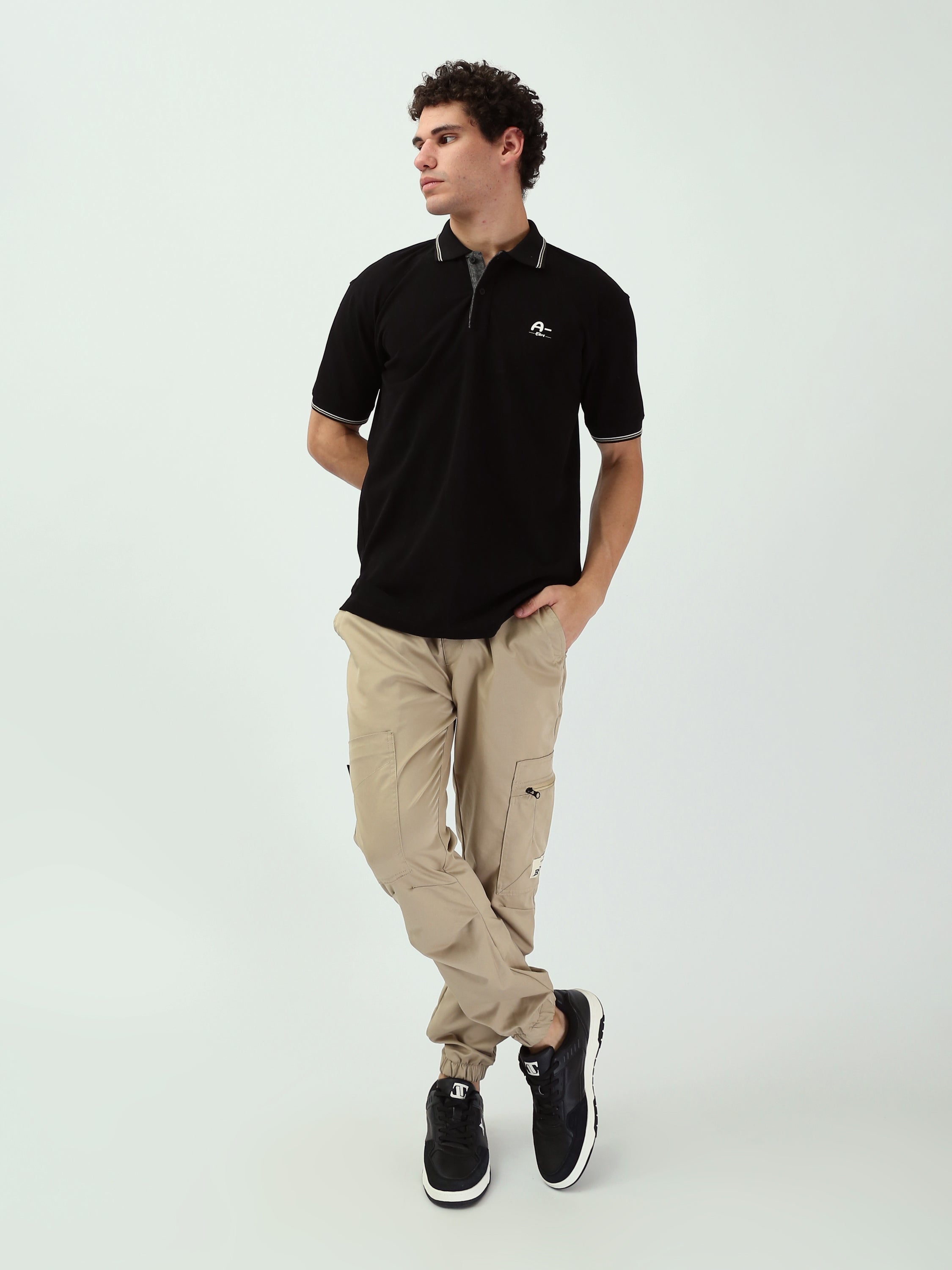 Pantalon pour homme de couleur beige avec poches latérales - JOG25GGBL24005TM1