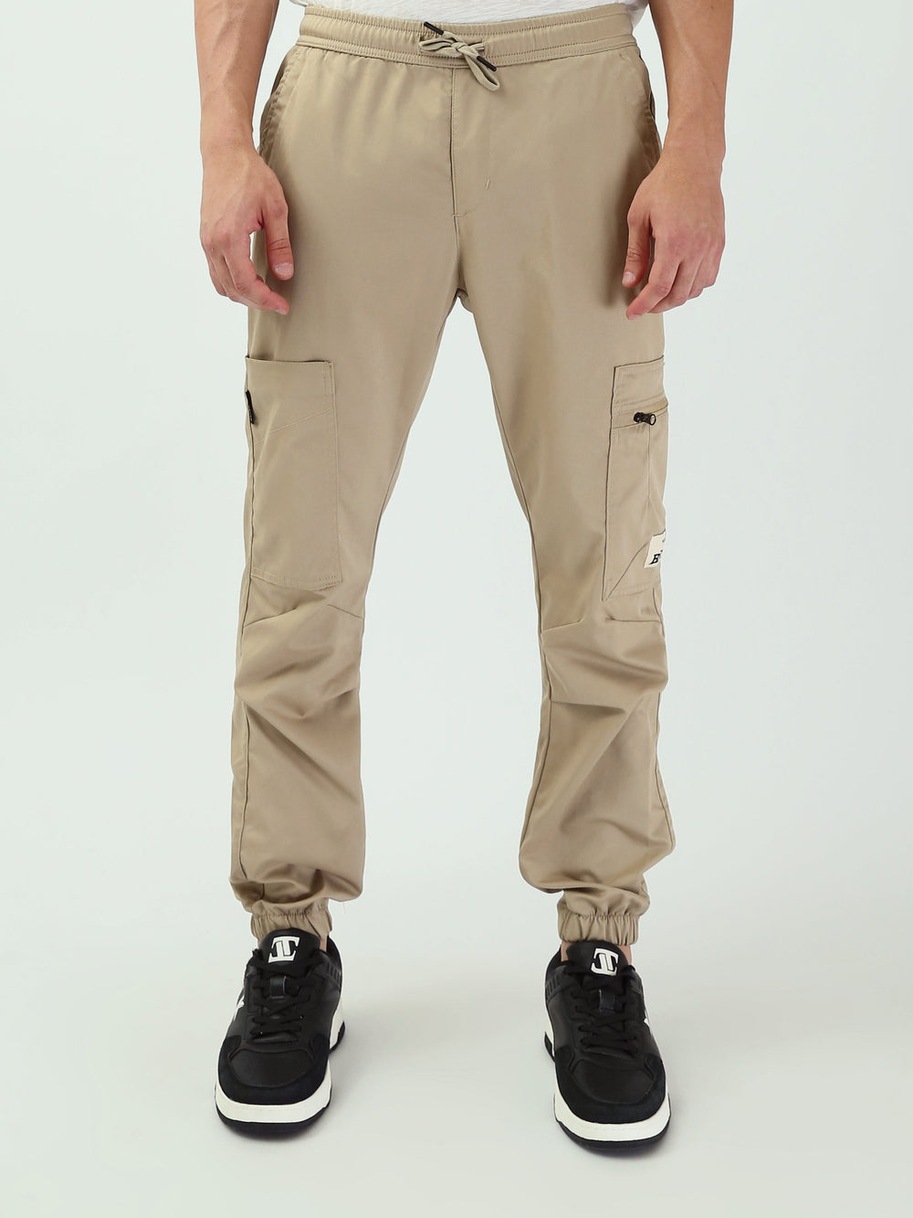 Pantalon pour homme de couleur beige avec poches latérales - JOG25GGBL24005TM1