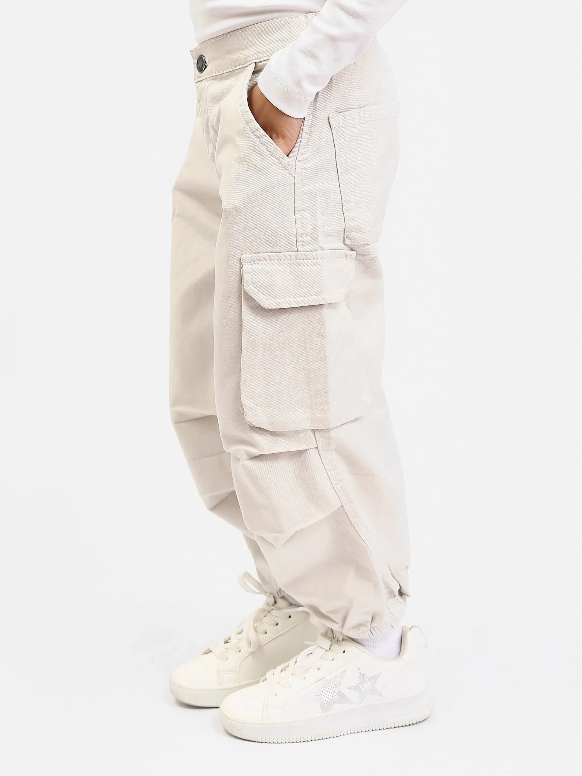 Pantalon cargo jogger fille, taille confortable et poches à rabat - JOG25GGBP71443MG1 - Justyol