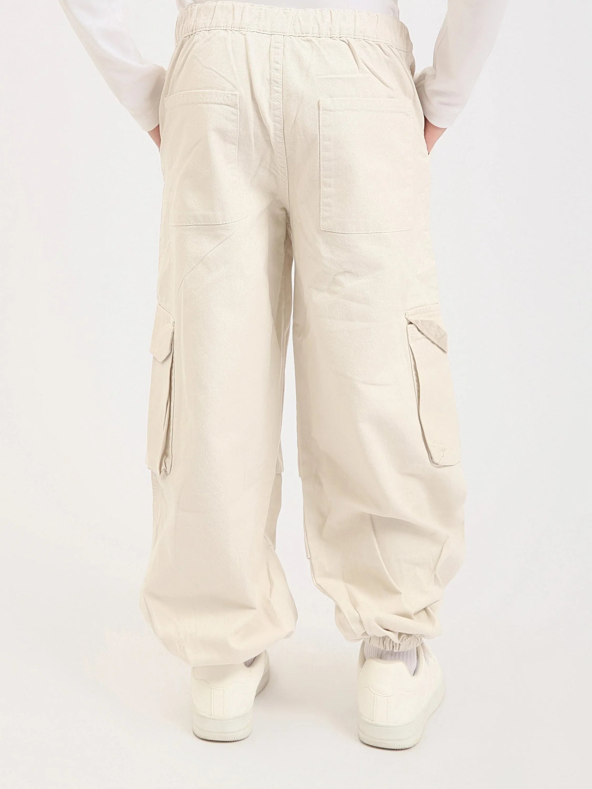 Pantalon cargo jogger ado fille, taille confortable et poches à rabat - JOG25GGBP71443MR1 - Justyol