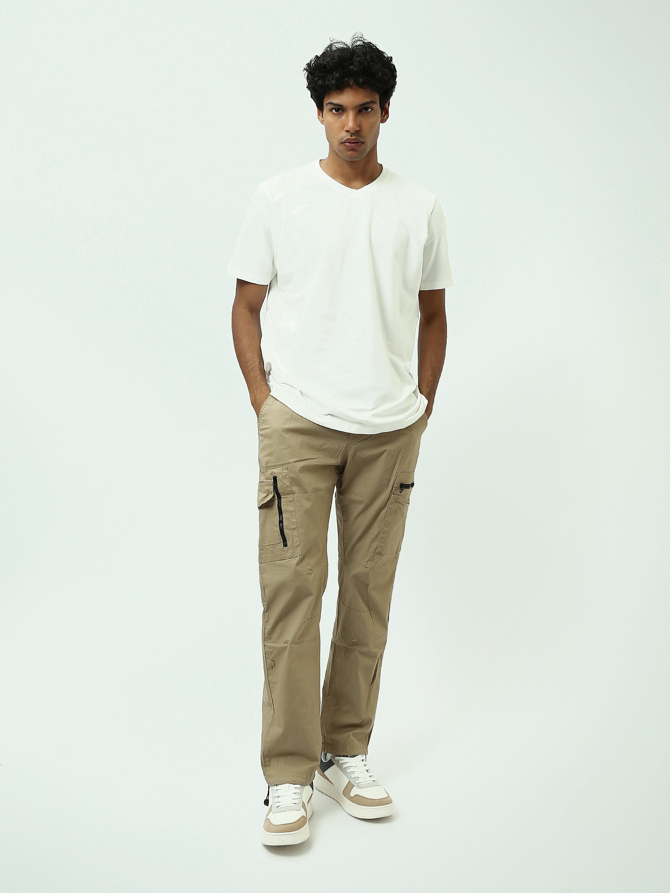 سروال رياضي رجالي بتصميم عصري وجيوب جانبية بسحّاب - JOG25GGBS24254TM1