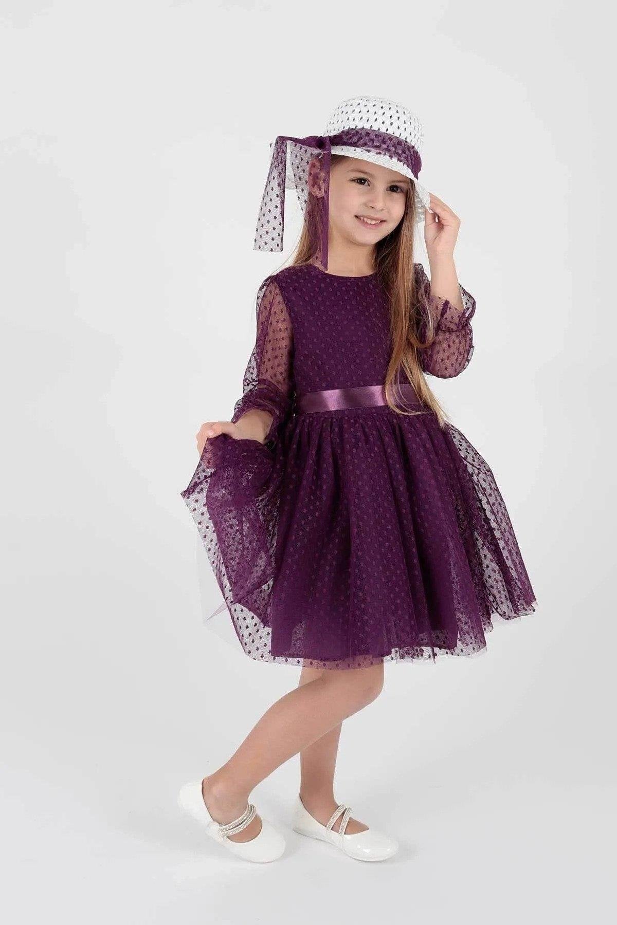 <tc>Robe classique pour fille - ornée de tulle et de dentelle - 2 pièces (robe + chapeau)</tc>