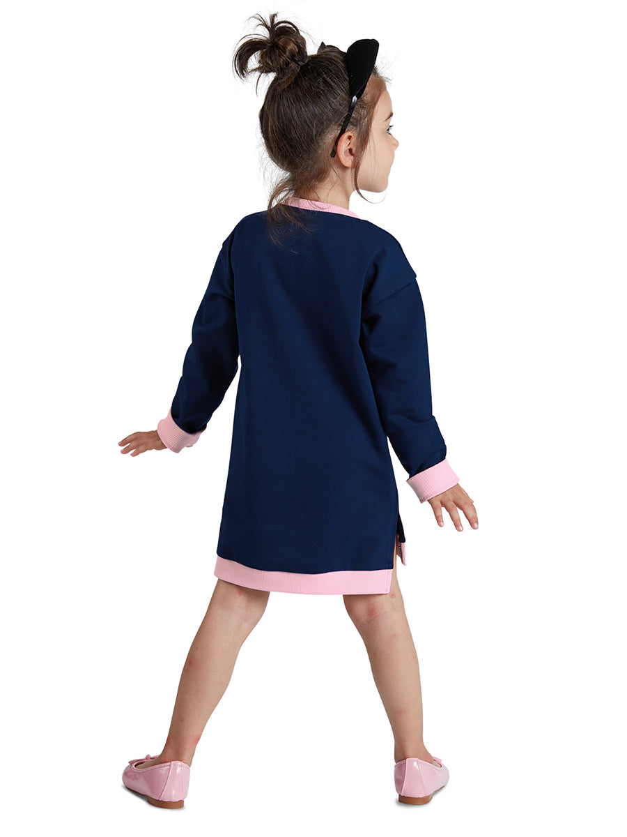 <tc>Robe pour fille avec des motifs de chats</tc>